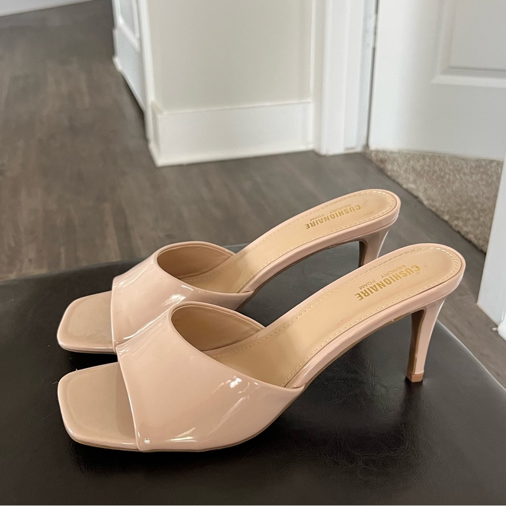 Cushionaire Square Toe Kitten Heel Sandal